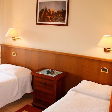 Gelindo Dei Magredi Hotel Vivaro Szoba fotó