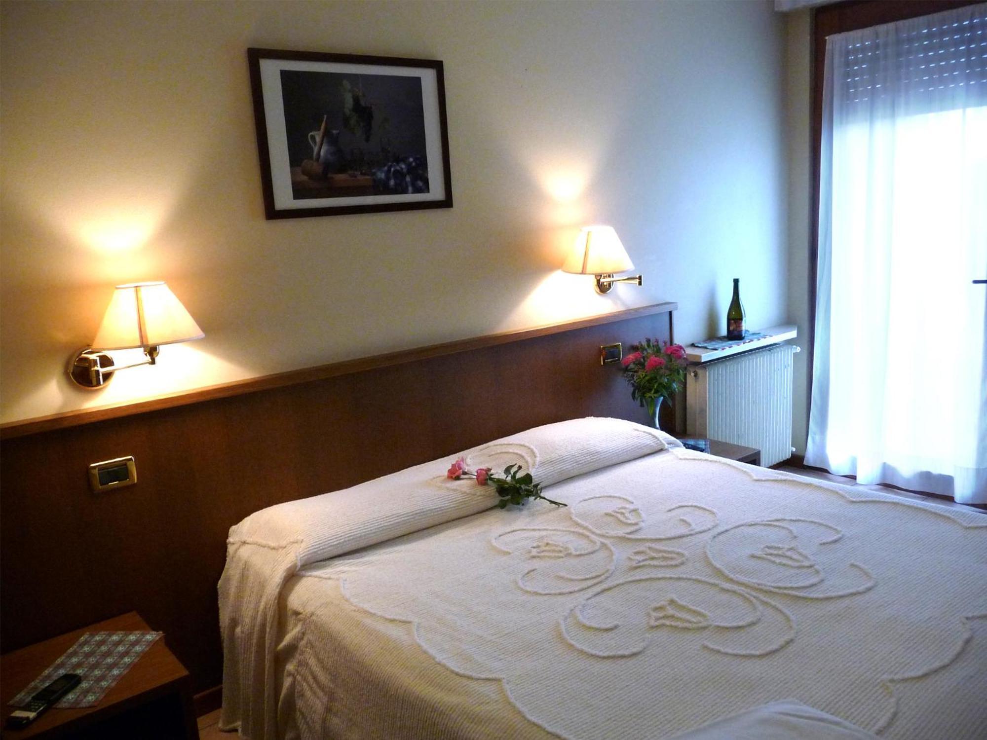 Gelindo Dei Magredi Hotel Vivaro Szoba fotó